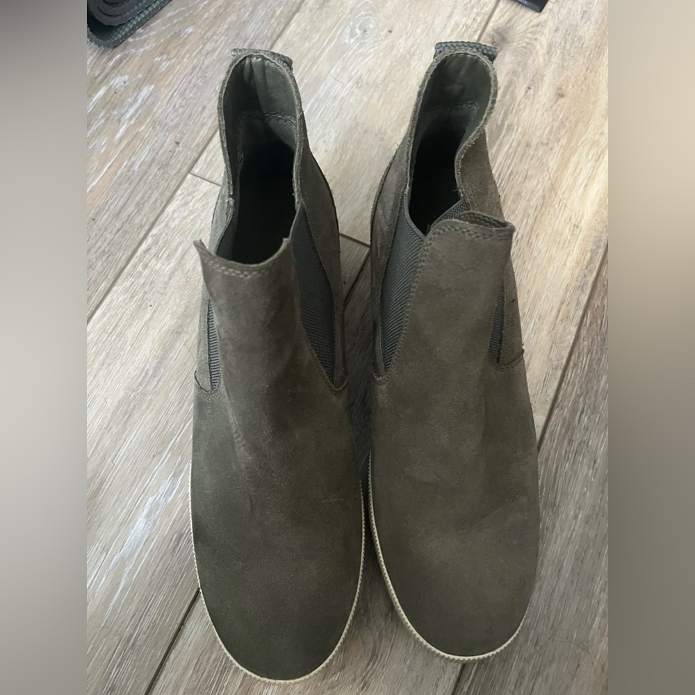 Sorel Women's Ankle Boots - Olive Suede